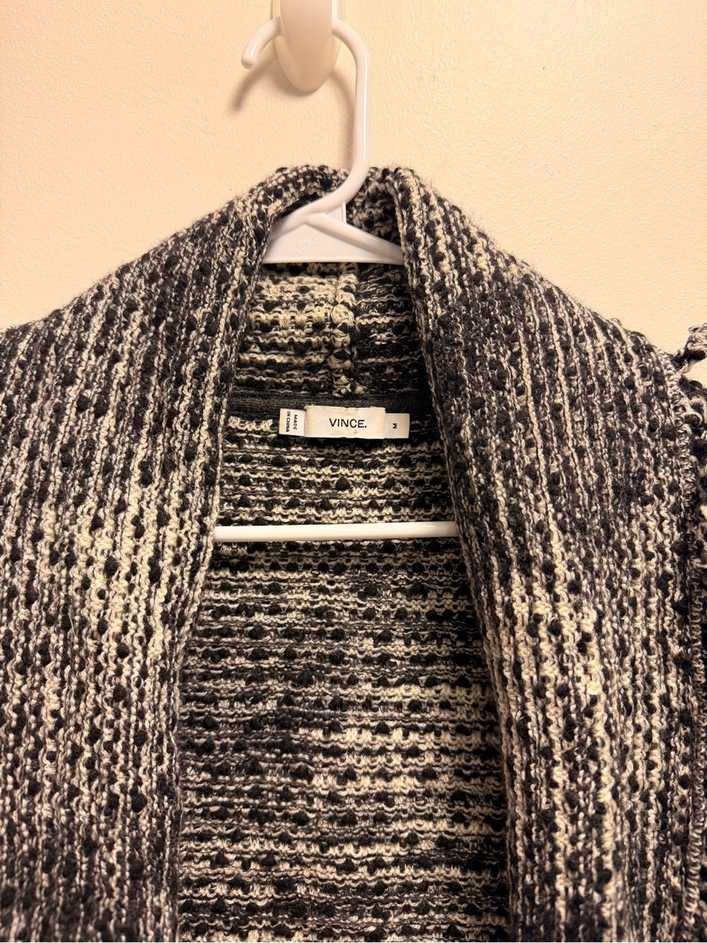 Stunning VINCE Wool Woven Fringe Open-Front Coatigan in Black & White Medium - Picture 7 of 11